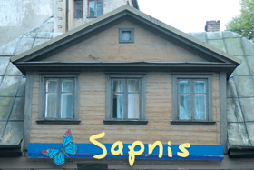 MAJA.PNG (100027 bytes)