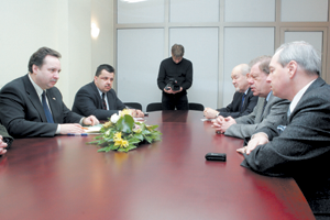 PIRMAA.PNG (101580 bytes)