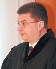 MAIZITIS.PNG (77088 bytes)