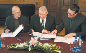 OPERA.PNG (96146 bytes)