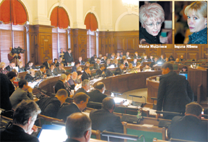 PIRMAAA.PNG (133702 bytes)