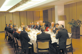 BUSS.PNG (100238 bytes)