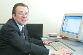 STRAZDS.PNG (83089 bytes)