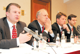 KONFERENCE.PNG (101546 bytes)