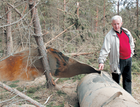 GAZE.PNG (145653 bytes)