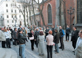 08.PNG (125775 bytes)