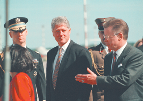 KLINTONS.PNG (103215 bytes)