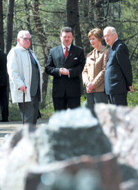 A_BUSS10.PNG (114865 bytes)