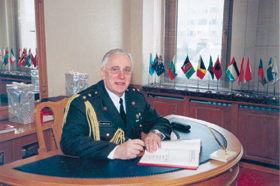 BLUMFELDS03.PNG (105456 bytes)