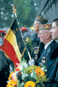 UZVARA02.PNG (131938 bytes)