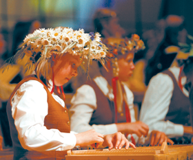 DZIESMA.PNG (128713 bytes)