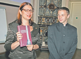 DEMAKOVA.PNG (121193 bytes)