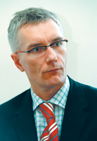 GUTMANIS.PNG (104445 bytes)