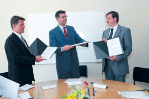 PIRMAAAAAA.JPG (15155 bytes)