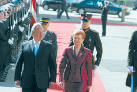 SVEICE1.PNG (106308 bytes)