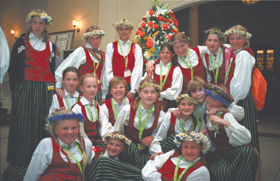 DZIESMU03.PNG (111774 bytes)