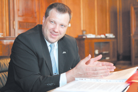 SPURDZINS.PNG (92808 bytes)