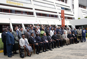 KONFERENCE-KOPBILDE.PNG (117873 bytes)