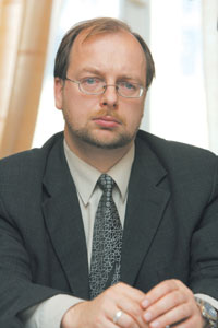 BALDZENS.JPG (12894 bytes)