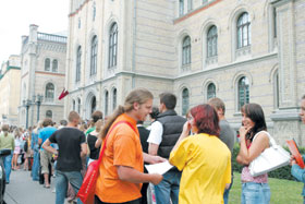 STUDENTI.JPG (20366 bytes)