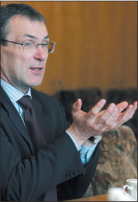 ZPIELA.JPG (13631 bytes)