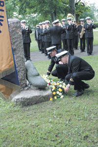 GROBINA-AIZLUGUMS2.JPG (25113 bytes)