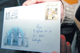 AGLONA-KONVERTS.JPG (12208 bytes)