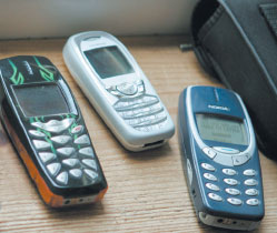 TEL.JPG (16909 bytes)