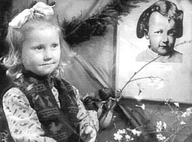 VESTURE-3.JPG (18989 bytes)