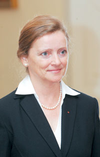 POULINA.JPG (10189 bytes)