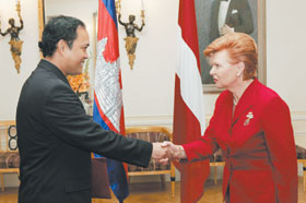 GS7F0623.JPG (15627 bytes)