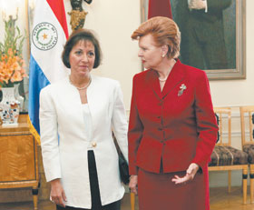 GS7F0661.JPG (18956 bytes)