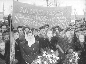 VESTURE1.JPG (19133 bytes)