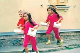 KRISTAPI6.JPG (16381 bytes)