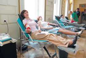 ASINIS.JPG (18752 bytes)