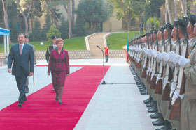 AZERBAIDZANA-2.JPG (17049 bytes)