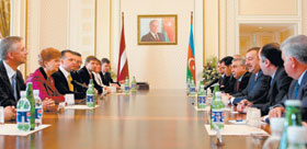 AZERBAIDZANA-4.JPG (14917 bytes)