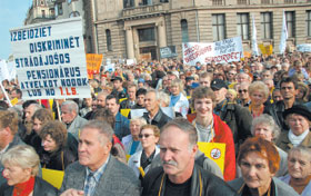 MITINS.JPG (24846 bytes)