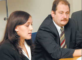 62.JPG (13889 bytes)