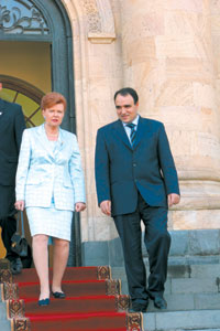 VIKE_ARMENIJA4.JPG (18399 bytes)