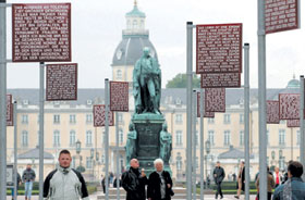 GERMANY-KARLSRUHE2863.JPG (19222 bytes)