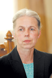 KARNITE.JPG (11493 bytes)