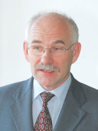 LACIS.JPG (10166 bytes)