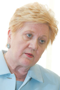 PAEGLE.JPG (11504 bytes)