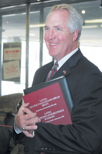 SIMKUS.JPG (14815 bytes)