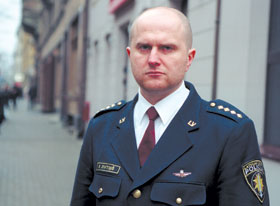 ZIVTINS1.JPG (13216 bytes)