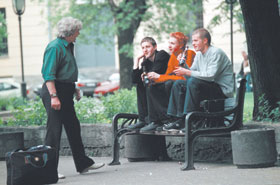 JAUNIESI-PARKA.JPG (17196 bytes)