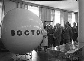 KOSMO02.JPG (13538 bytes)