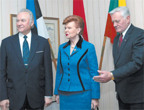 VIIK.JPG (17918 bytes)