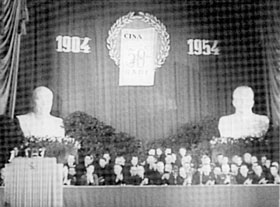 02U.JPG (17109 bytes)